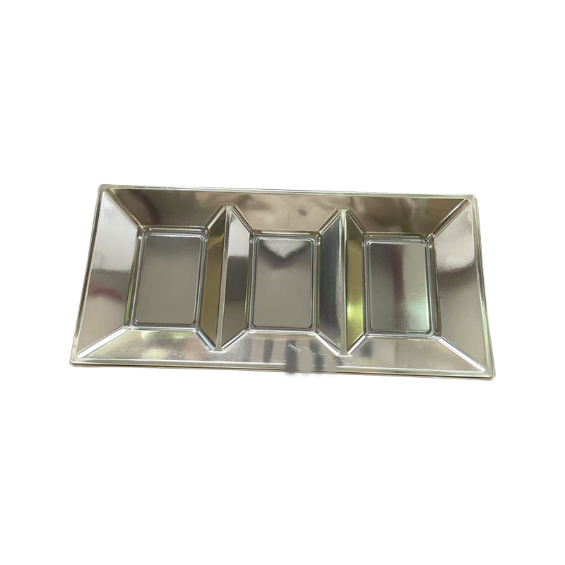 Gümüş plastik 3 ızgaralı atıştırmalık tepsisi